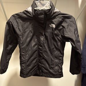 North face rain jacket youth size XS (6)